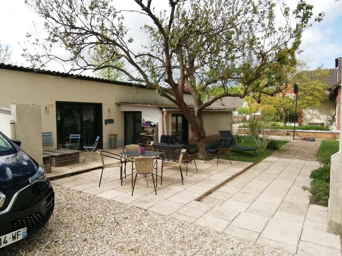 Le Clos Des Feugrais Saint-Aubin-lès-Elbeuf Eksteriør billede